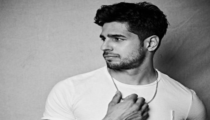 Sidharth Malhotra says he is grateful for 10 years in Bollywood