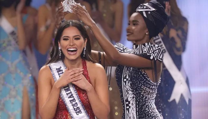 Thai businesswoman buys Miss Universe pageant for $20 mln