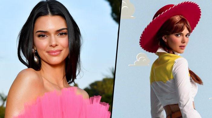 Kendall Jenner Shows Off Epic Halloween Look Photo 6454