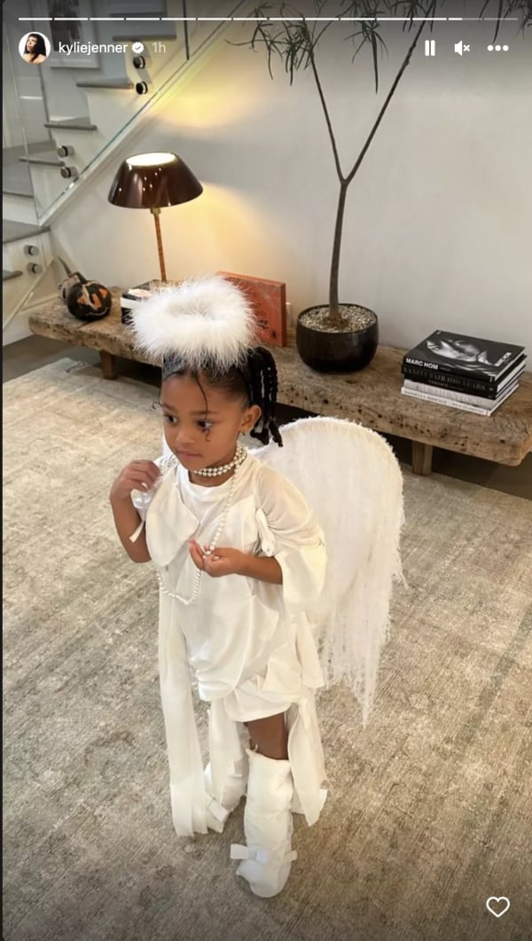 Kylie Jenner, Travis Scott dress up as angels for Halloween with Stormi, baby boy