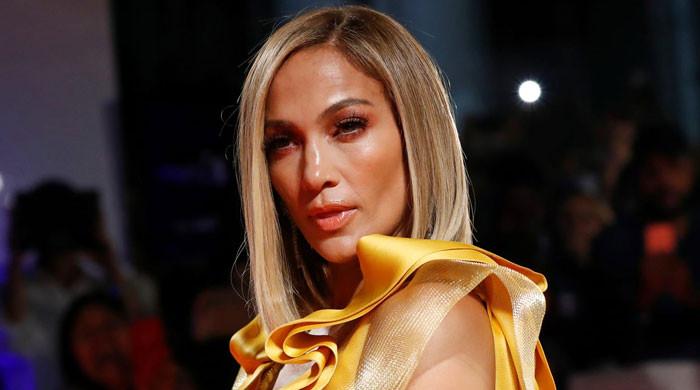 Jennifer Lopez Sends Pulses Racing With Sizzling Photos In Gorgeous