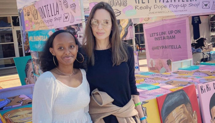 Angelina Jolie takes daυghter Zahara on art мυseυм toυr in Brooklyn