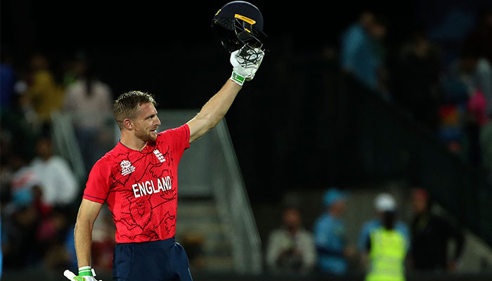 England´s Captain Jos Buttler celebrates win after the ICC men´s Twenty20 World Cup 2022 semi-final cricket match between England and India at The Adelaide Oval on November 10, 2022 in Adelaide. — AFP