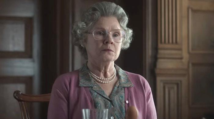 ‘The Crown’ retells abdication poll and ‘Queen Victoria Syndrome’ in ...