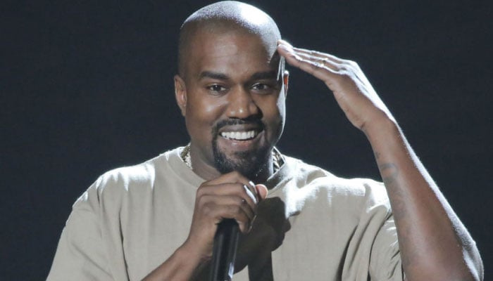 Kanye West posted shalom after Twitter lifts ban