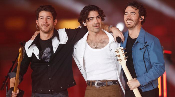 Jonas Brothers & Corporate Magic co-create halftime show.