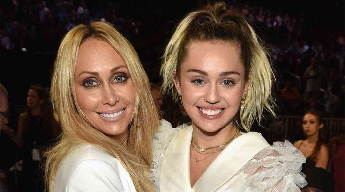 Miley Cyrus thrilled on mom Tish new romance with Dominic Purcell