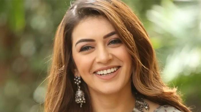 Hansika High Qulity Chudai - Hansika Motwani shares unseen picture from wedding album: Photos