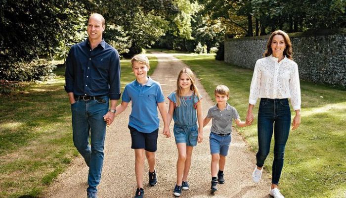 Half a million people react to Prince Georges painting