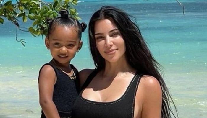 Kim Kardashian slammed for ‘bizarre photoshop’ on selfie with daughter Chicago