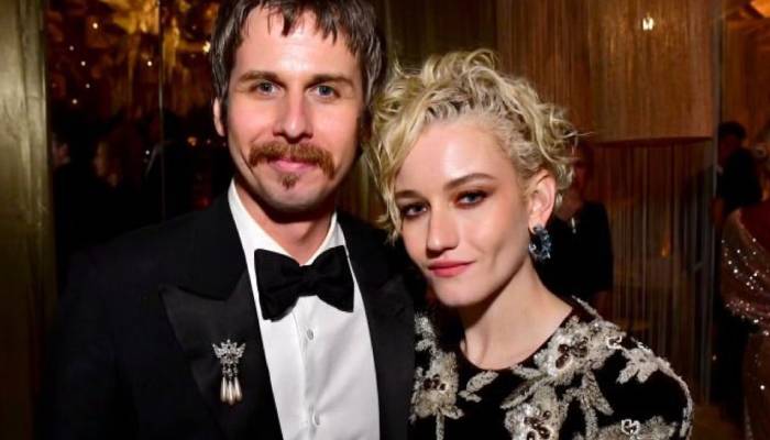 Julia Garner and hubby Mark Foster in rare wedding photo on third anniversary: Photo