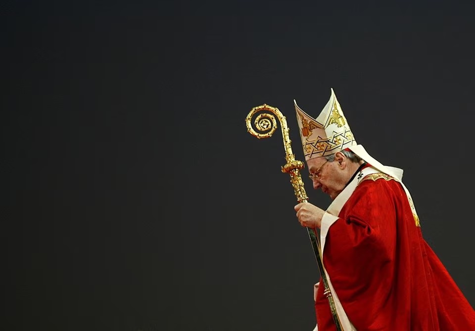 Head of the Catholic Church in Australia Cardinal George Pell leads the World Youth Day opening mass in Sydney, Australia July 15, 2008.— Reuters