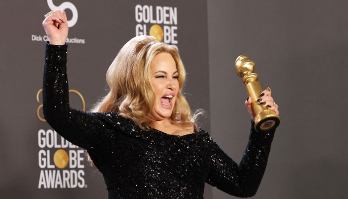 Golden Globes audience dips historic low: go woke, go broke