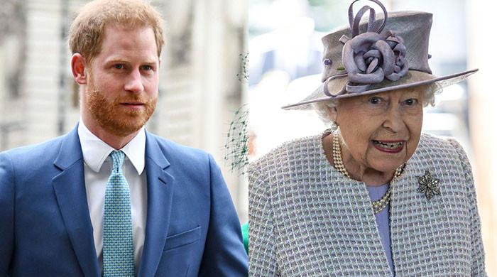 Prince Harry felt uneasy to talk about Queen Elizabeth during interview ...