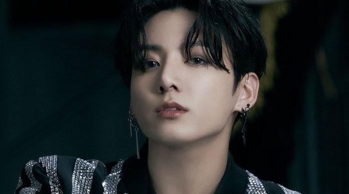 BTS Jungkook Surprises ARMY With Weverse Live And Fans Cant Get