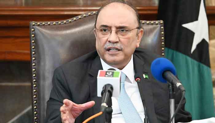 President Pakistan Peoples Party Parliamentarians Asif Ali Zardari addressing press conference on May 11, 2022. — NNI