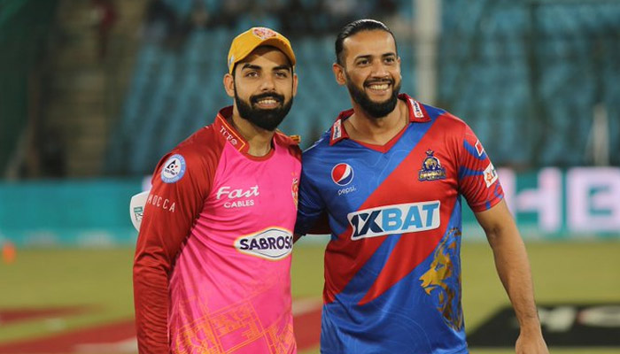 Islamabad United captain Shadab Khan photographed with Karachi Kings Captain Imad Wasim ahead of the match on February 16. — Twitter/@IsbUnited