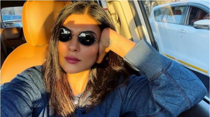 Sushmita Sen Looks Gorgeous In This New Sun Kissed Photo Fans Go Crazy