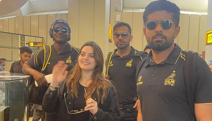 Left to right: Peshawar Zalmi head coach Darren Sammy, Pakistani famous television actor Minal Khan cricketer Wahab Riaz and Babar Azam. — Instagram/minalkhan.official