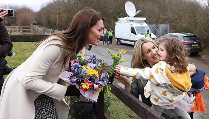 Kate Middleton looks ethereal in smart white polo neck, cream coat during latest outing