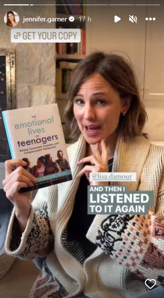 Jennifer Garner shares interesting book recommendation about female teenagers