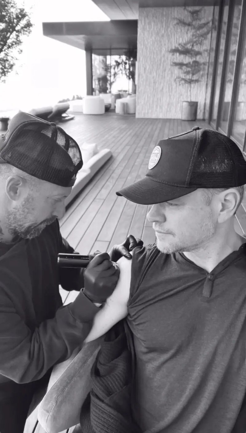 Matt Damon unveils new tattoo dedicated to his late father Kent Damon