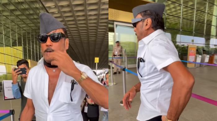 Jackie Shroff’s latest interaction with paps at Mumba airport goes viral