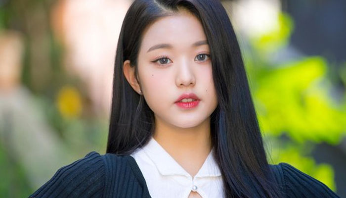 Jang Da Ah is three years older than her younger sister, who joined Starship back in 2018