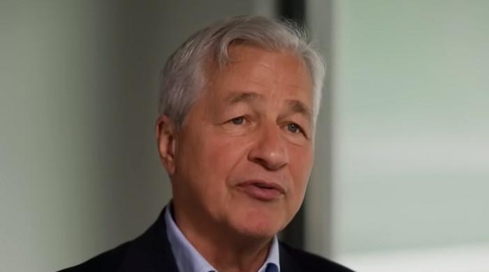 CEO JP Morgan Chase Jamie Dimon sees recession amid banking collapse