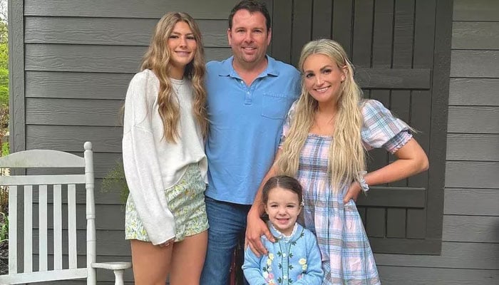 Jamie Lynn Spears Daughter Maddie Towers Over Mom In New Photos 