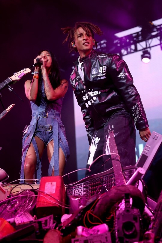 Jaden Smith Performs With Willow at Coachella 2023 in MSFTSrep – Footwear  News