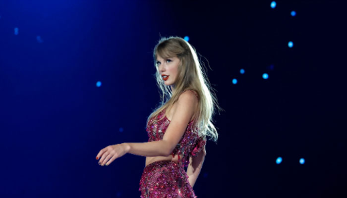 Taylor Swift shows fans how shes doing after Joe Alwyn split