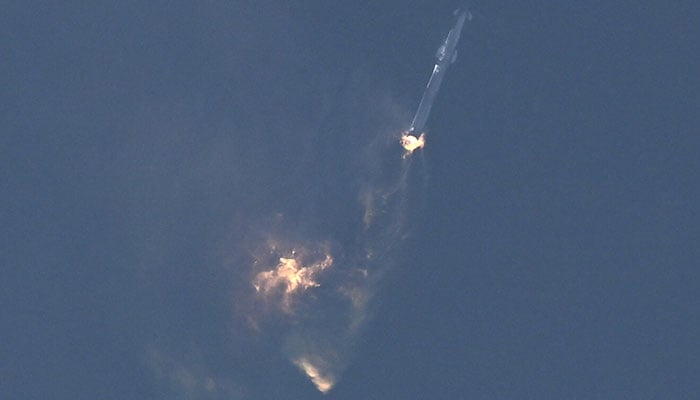 Elon Musk hails SpaceX team after biggest rocket fails in first test flight