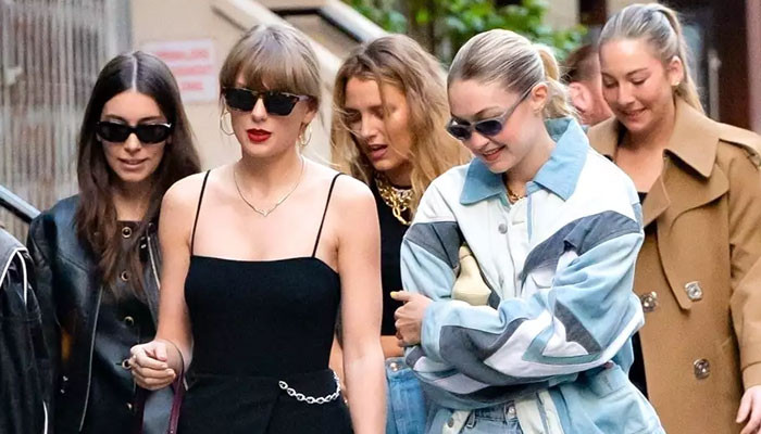 Taylor Swift Leans On ‘girl Squad After Her Shock Split From Joe Alwyn Pakistan And The World 