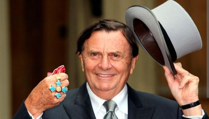 One of a kind: Australians pay tribute to icon Barry Humphries