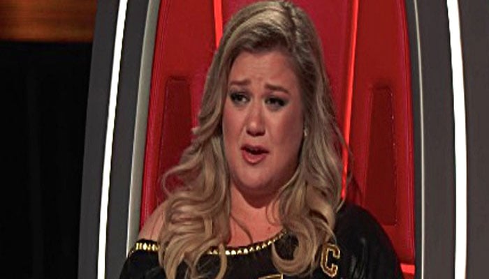 Kelly Clarkson Gives Advice To Control Tears During Emotional Performance 8342