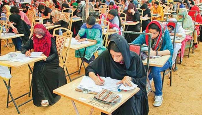 CSS امتحانات: تین سالہ اعداد و شمار سے پتہ چلتا ہے کہ 54.53% امیدوار اردو میں فیل ہوئے۔