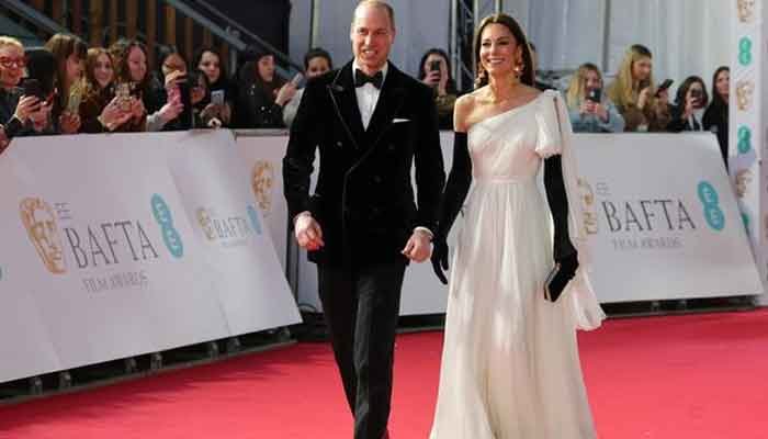 Over three million people see Kate and Williams wedding anniversary photo