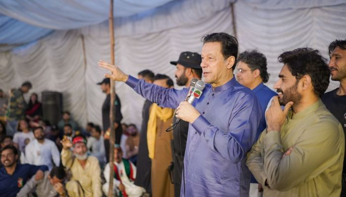 اسلام آباد کی عدالت توشہ خانہ کیس میں عمران خان پر 10 مئی کو فرد جرم عائد کرے گی۔