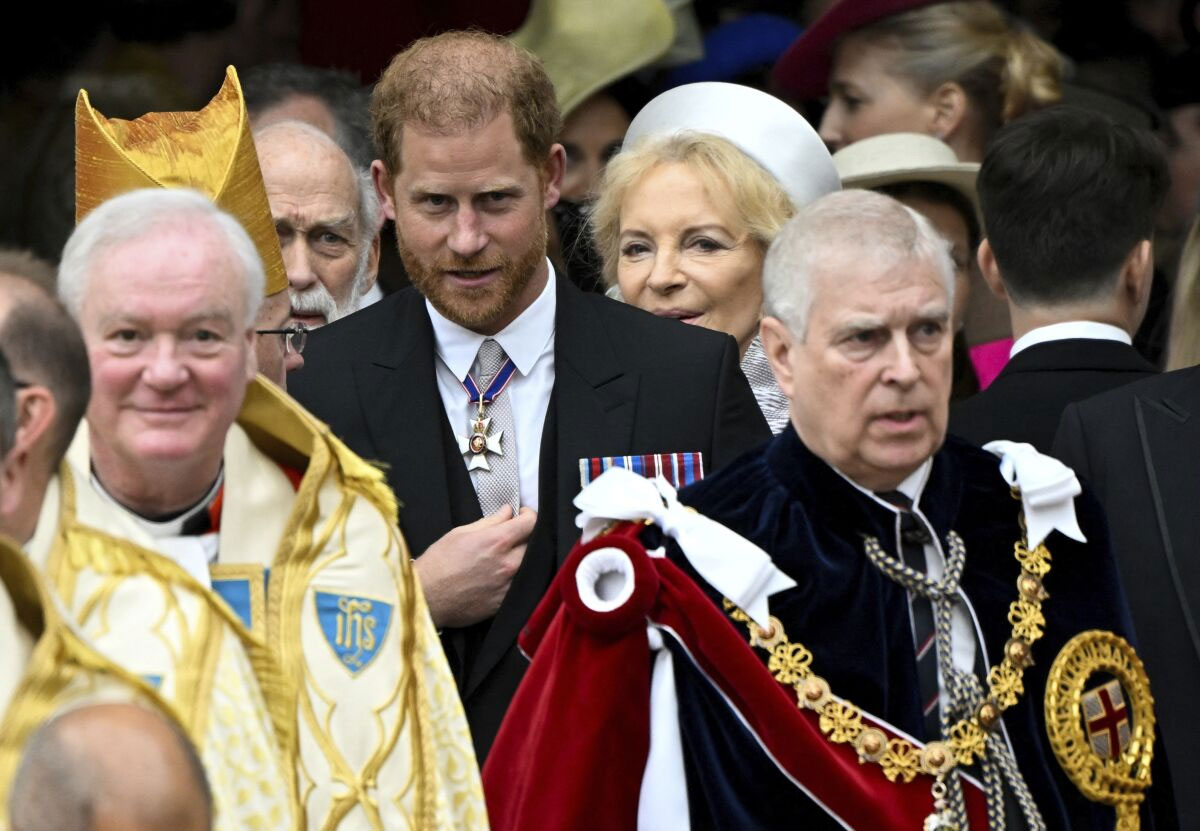 Pictures: Prince Harry ‘looked like a spare part’ in Westminster Abbey