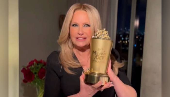 Jennifer Coolidge speaks out in support of the WGA strike