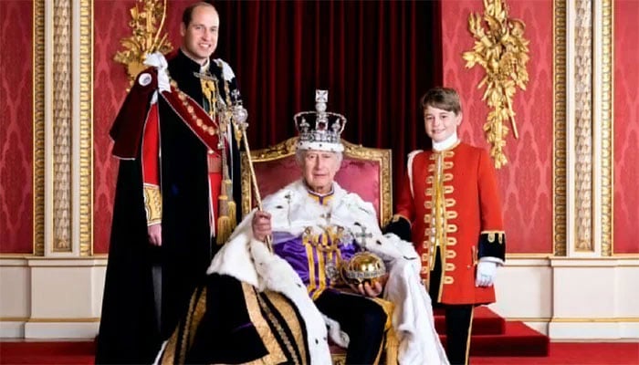 Royal photographer reveals importance of King Charles official portrait with heirs