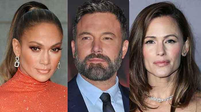 Ben Affleck finds comfort in Jennifer Garner's company after feud with ...