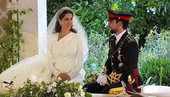 Royal wedding: Jordan's Crown Prince Hussein bin Abdullah weds Rajwa Al ...