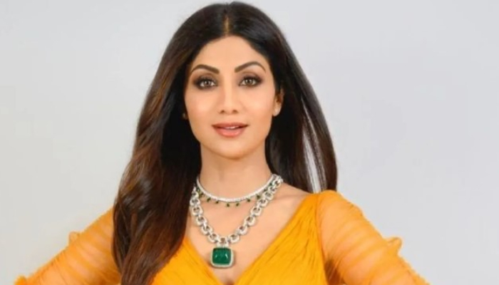 Shilpa Shettys valuable items have been stolen in the theft, reports