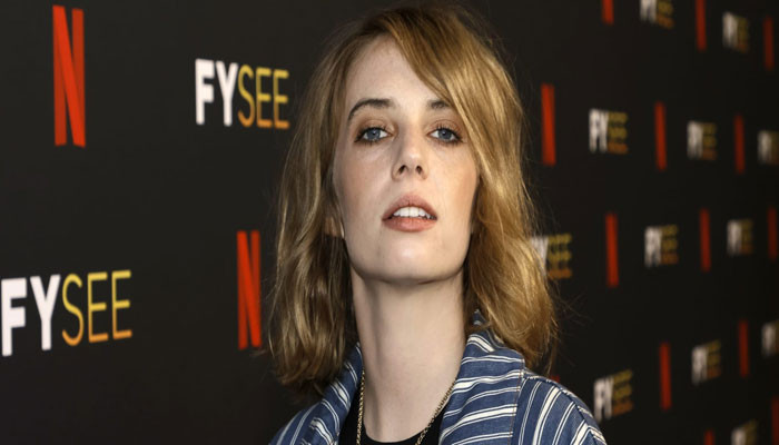 Maya Hawke admits lying about 'therapy' to father, sneaking out for dates