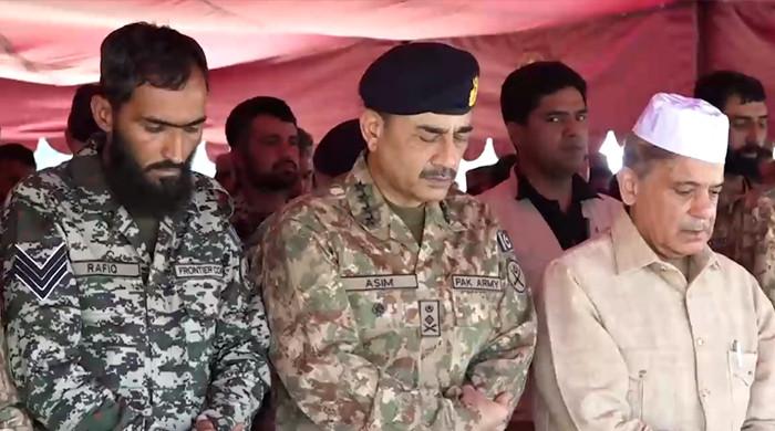 PM wishes nation on Eid ul Adha, spends day with soldiers in Parachinar