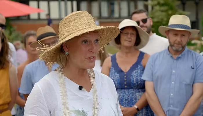 ‘Antiques Roadshow’ guest is left stunned by cost of brooch