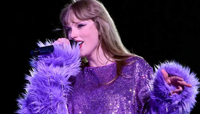 Taylor Swift losing her career to AI? Swifties worried by fake cover