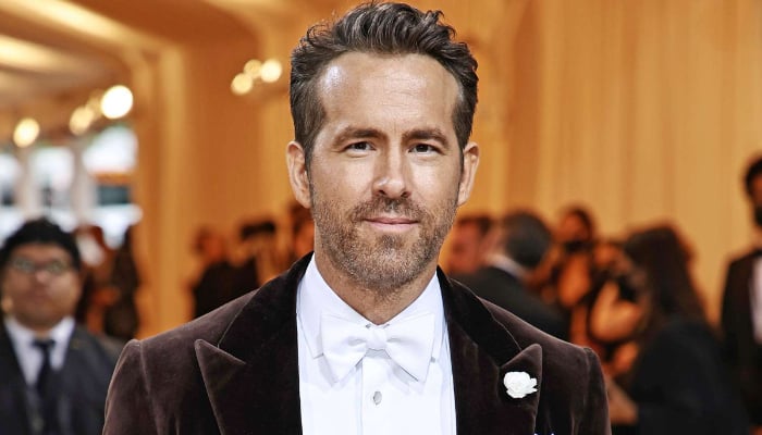 Ryan Reynolds Spotted Filming Deadpool 3 In Uk 